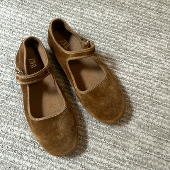 Zara Other - Brown velvet kids shoes